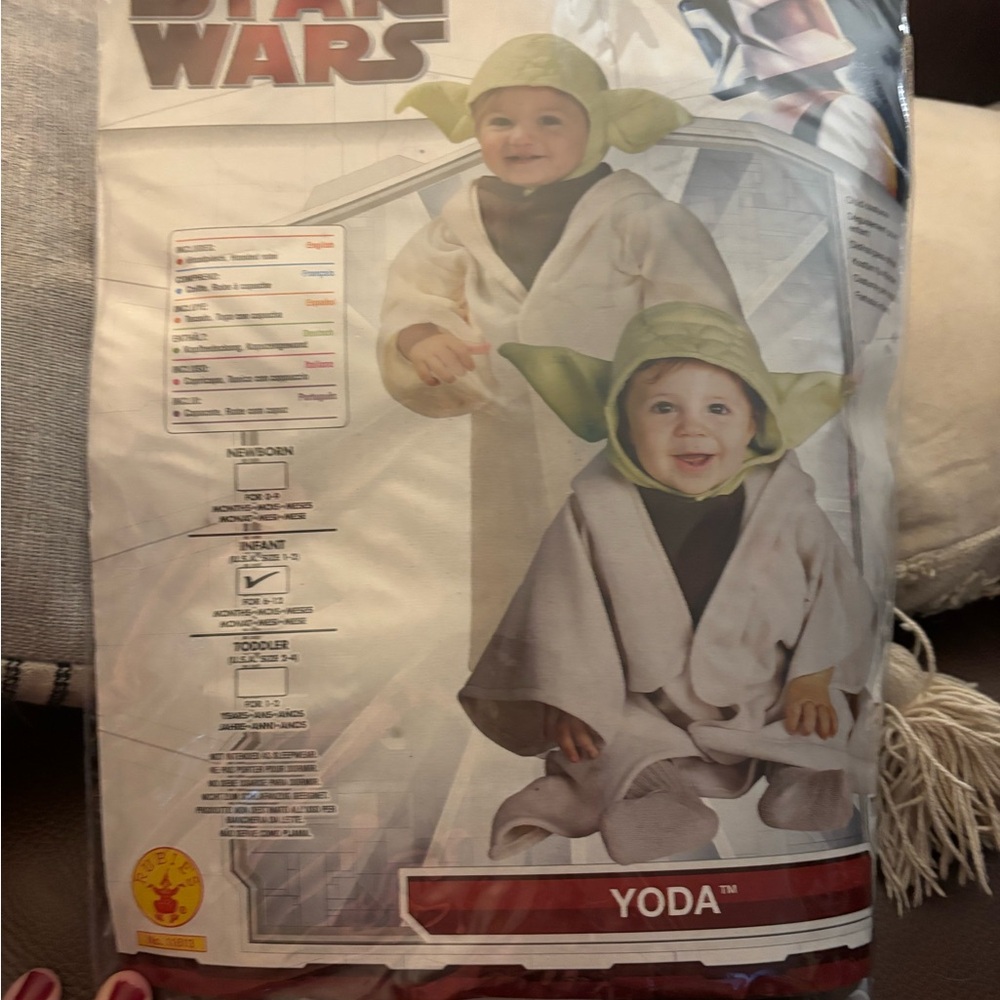 Rubie's Star Wars Yoda Costume with Cream Robe and Green Ears previously loved
